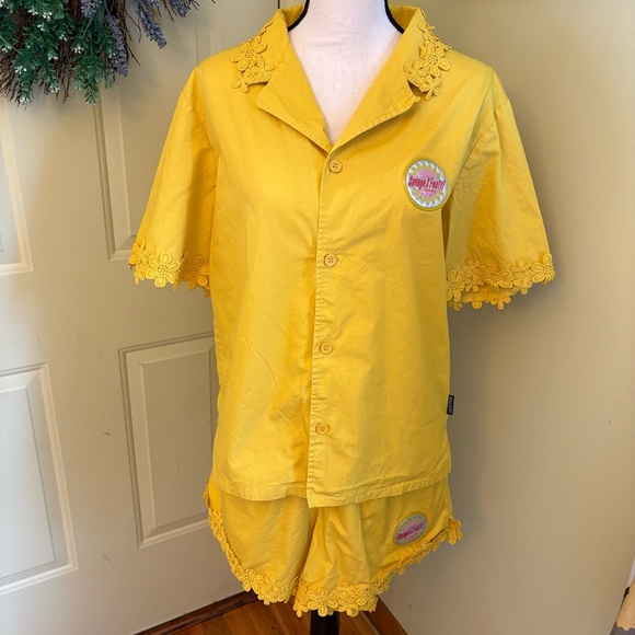 SAVAGE X FENTY Canary Yellow PJ Set size S - Picture 3 of 14